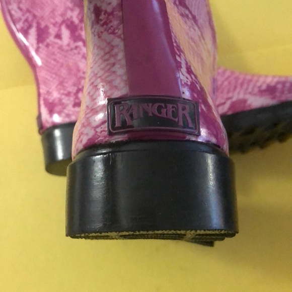 Rain boots New with  tags - Picture 3 of 4